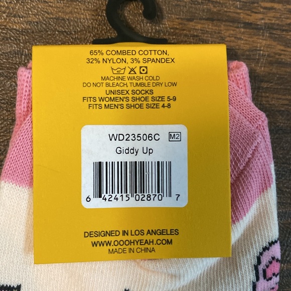 Socks Womens S/M crew. Giddy up/Stay Country Yall. - Picture 3 of 3